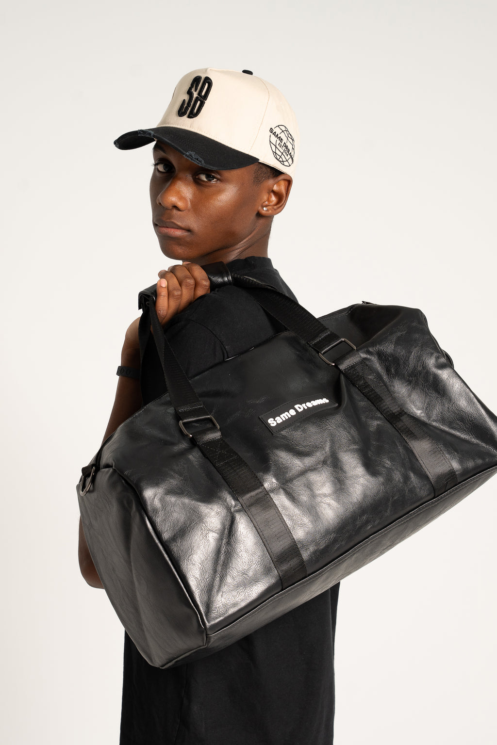 LEATHER DUFFLE BAG