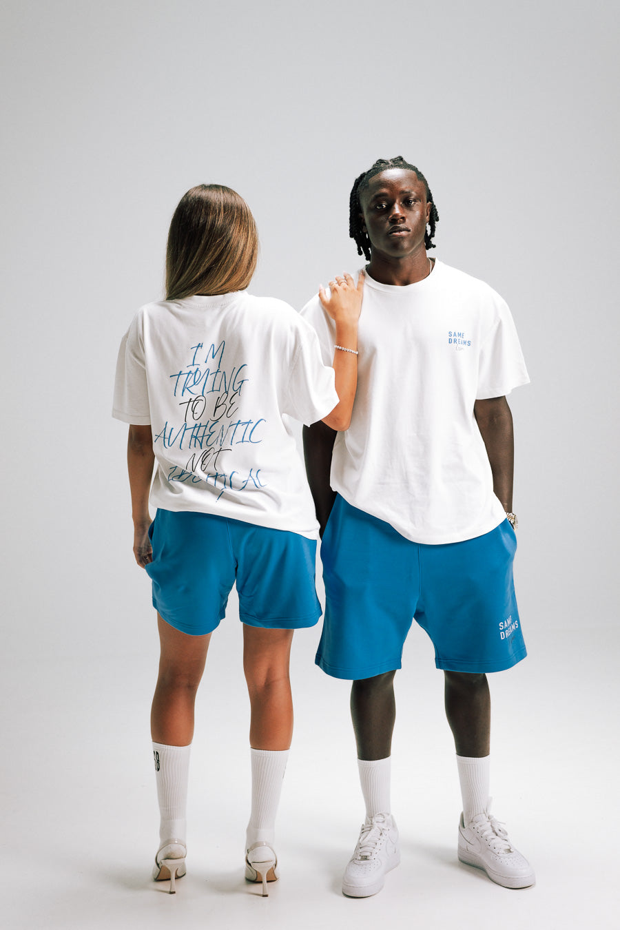 AUTHENTIC SHORT