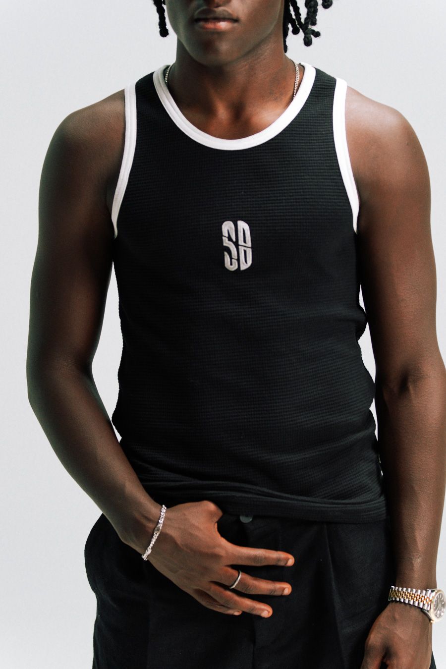 ZI BLACK TANK TOP