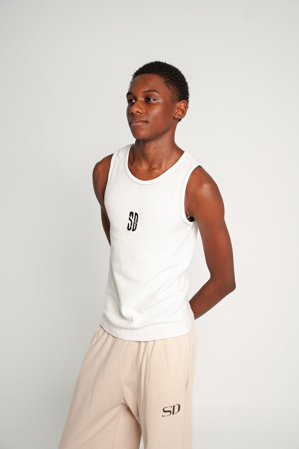 ZI WHITE TANK TOP